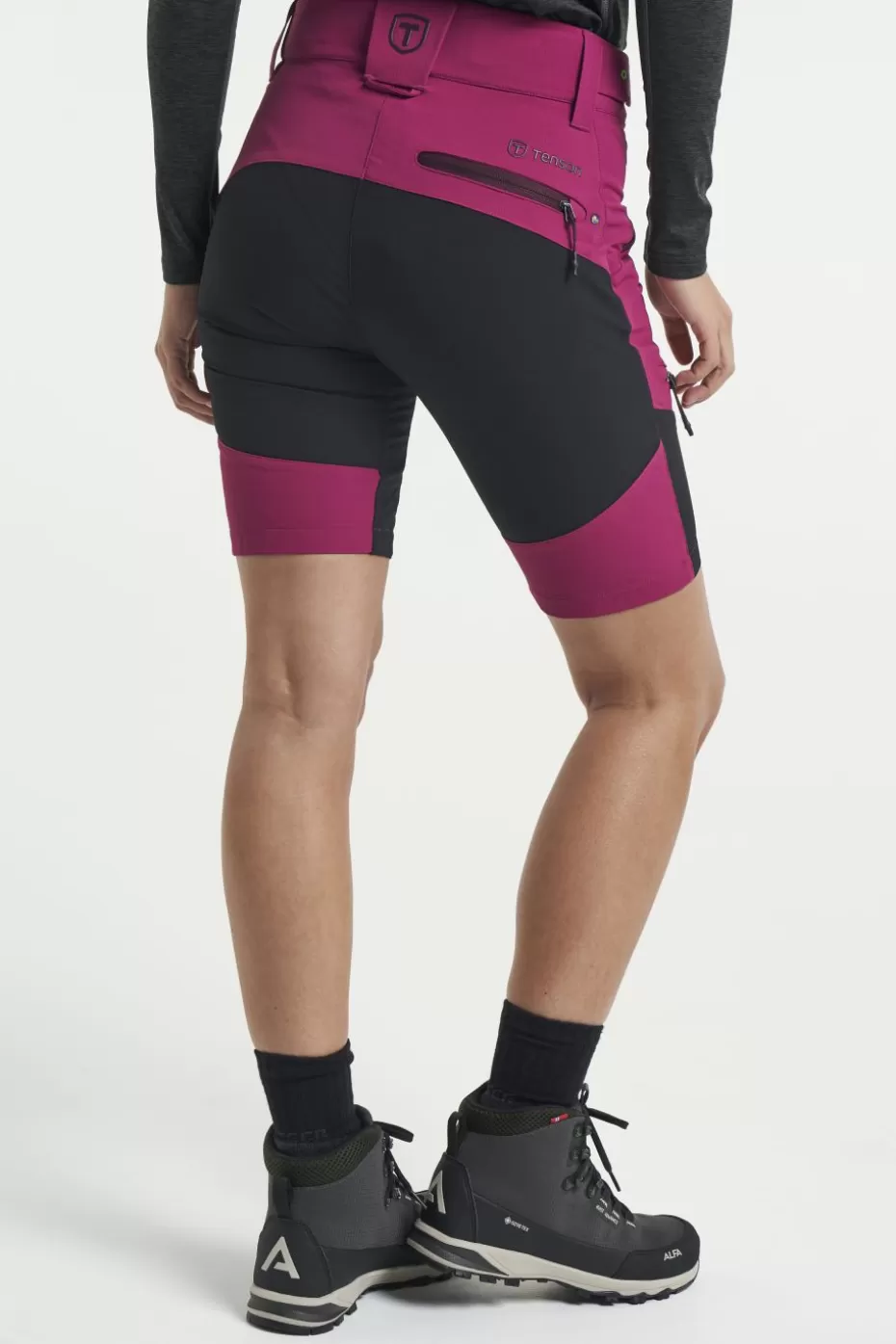 Shop Tenson Himalaya Stretch Shorts DarkFuchsia